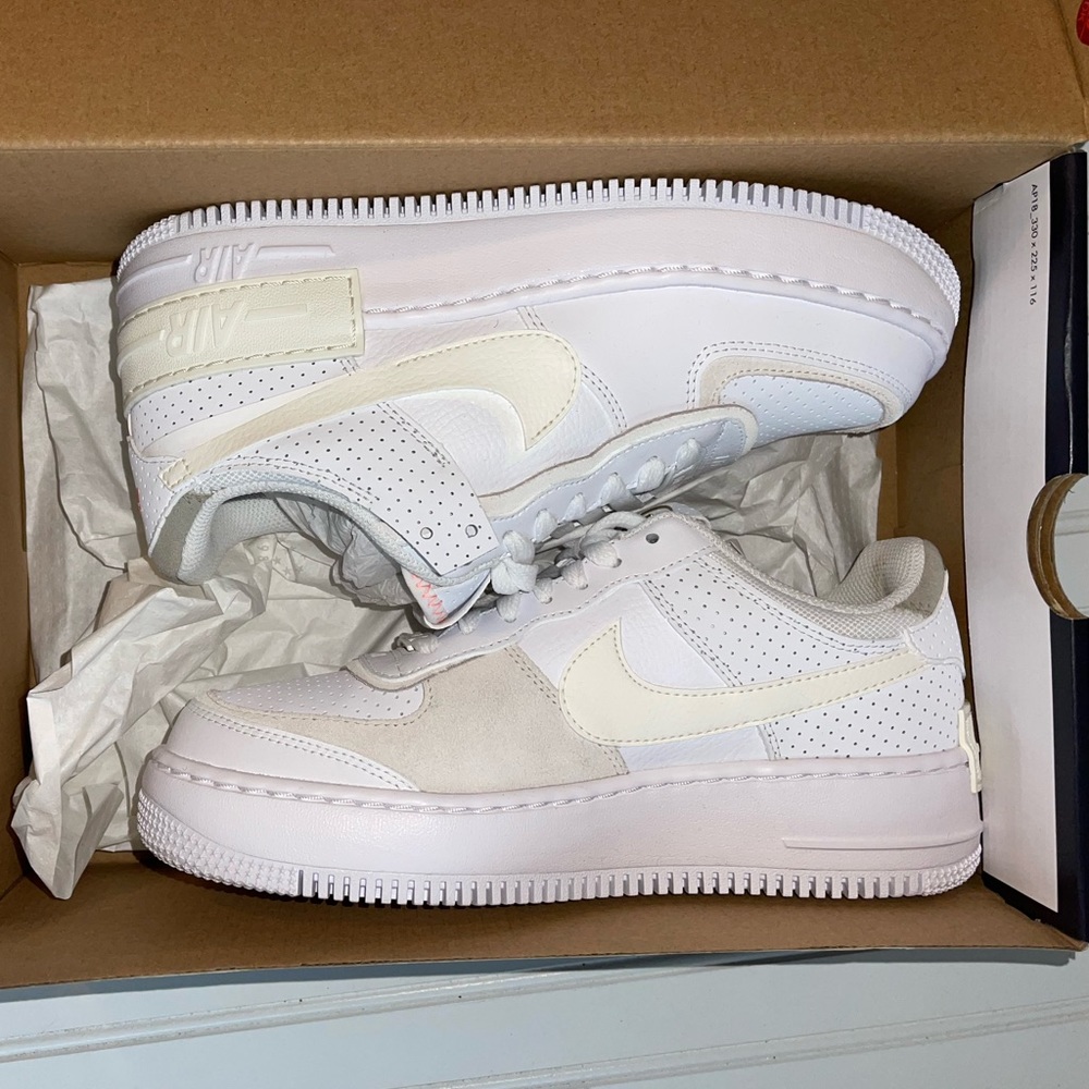 Women’s NIKE Air Force 1 Shadow